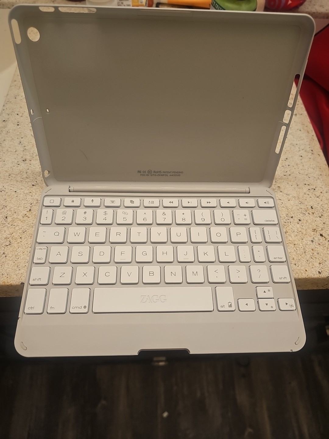 Zagg Folio Wireless Bluetooth Keyboard Case 7.9” Grey/White Tested 