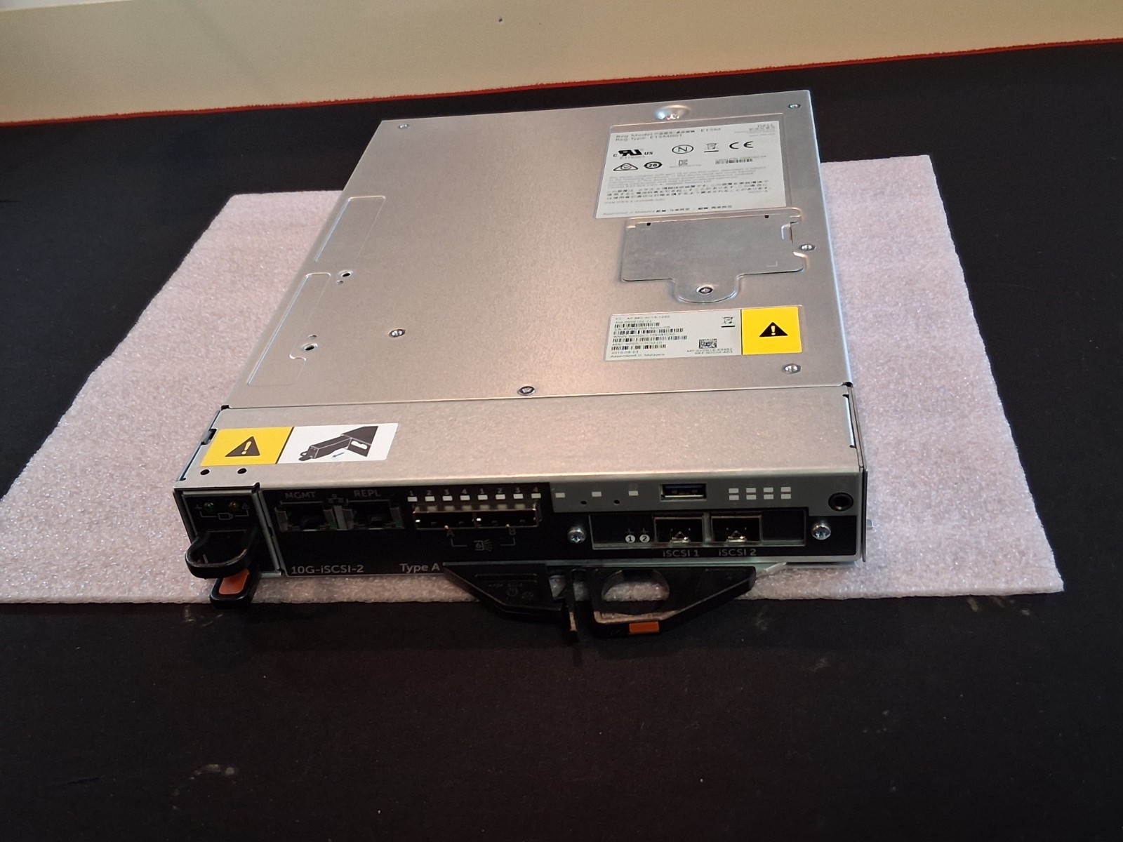 DELL 10G-iSCSI-2 Storage Controller / E15M E15M001 / 0998162-22