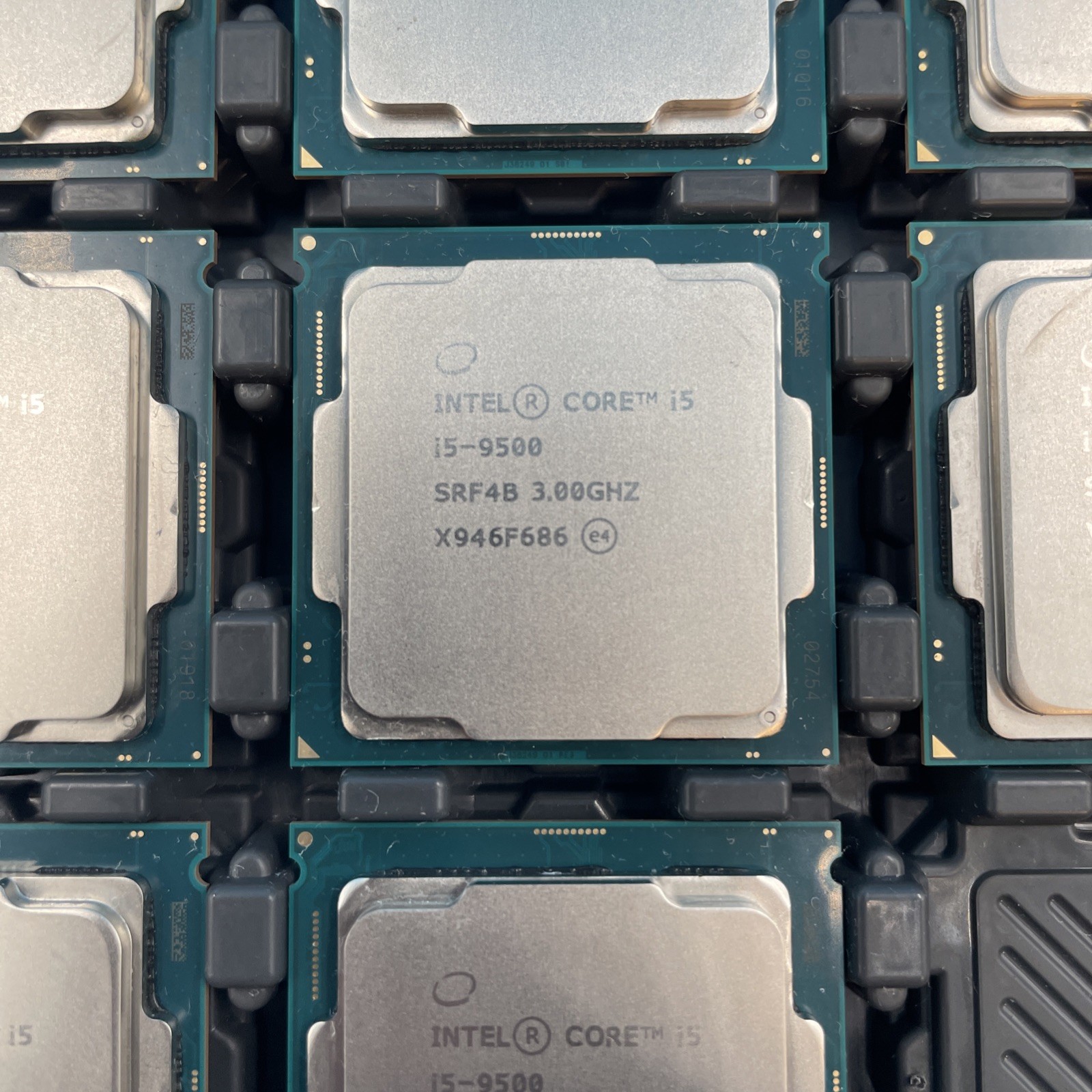 (LOT OF 8) Intel Core i5-9500 CPU 3.00GHz Desktop Processor (SRF4B)
