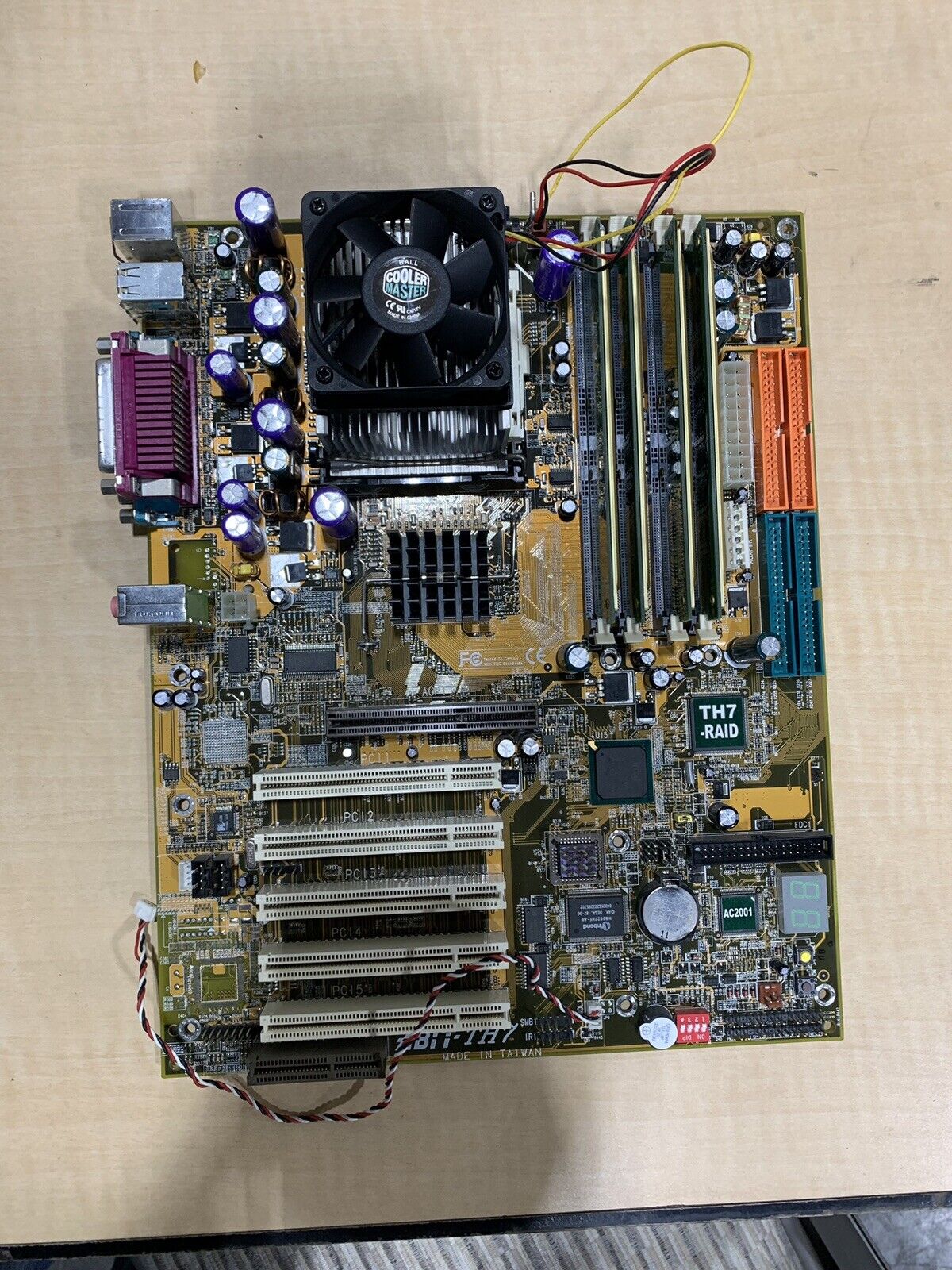 Vintage ABIT TH7-RAID Socket 423 Intel Motherboard + 1.4GHz Pentium 4 + 1Gb Ram