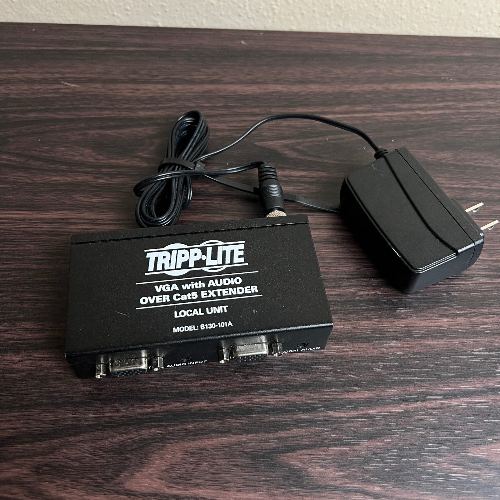 Tripp Lite VGA Audio Over Cat5 Extender Local Unit B130-101A RJ45 Power Adapter