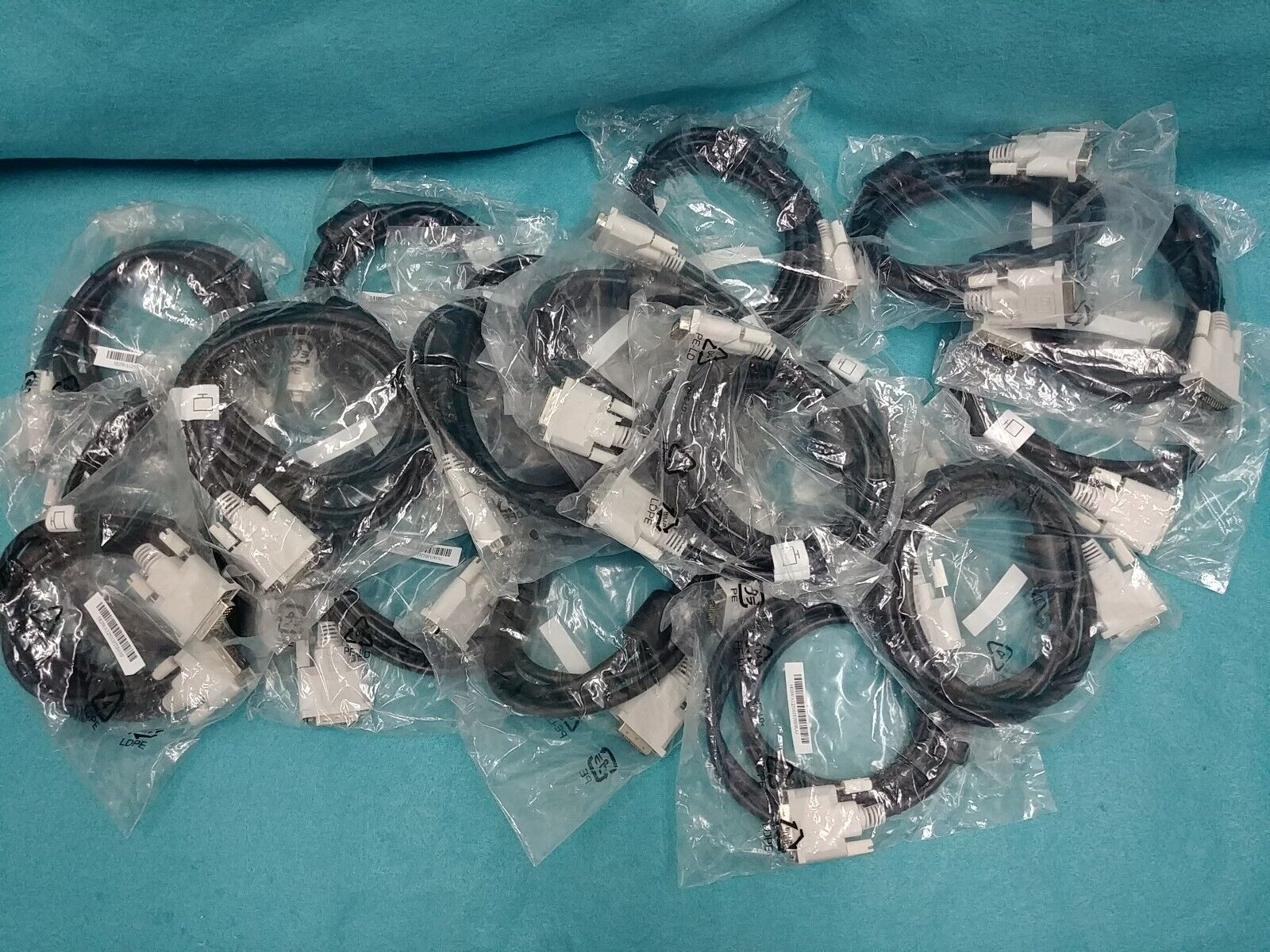 Lot of 18 DVI-D to DVI-D Male Cables 6FT