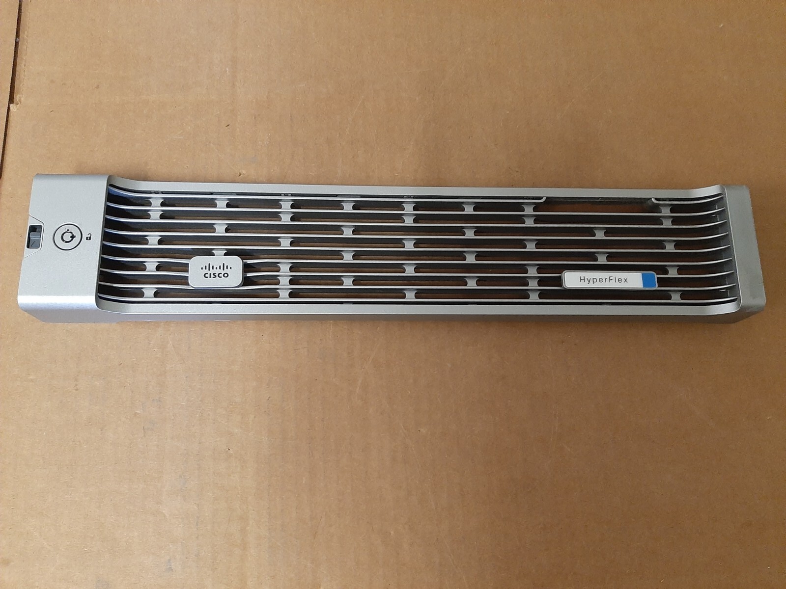 Cisco UCS 800-46506-01 Security Bezel Cover Faceplate for HyperFlex HX240C M4