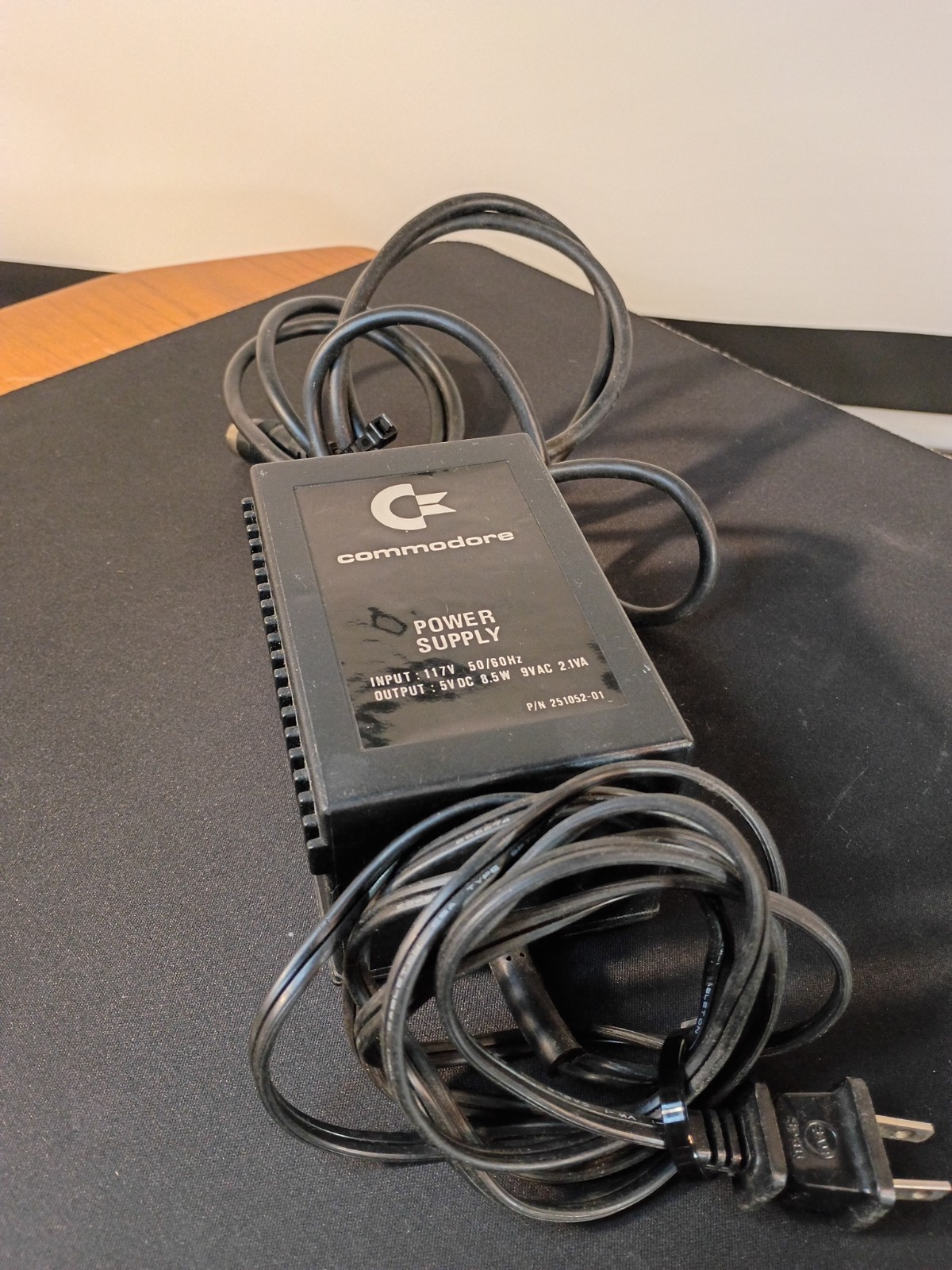 🔥Commodore Vic 20 Power Supply P/N 251052-01 Vintage OEM