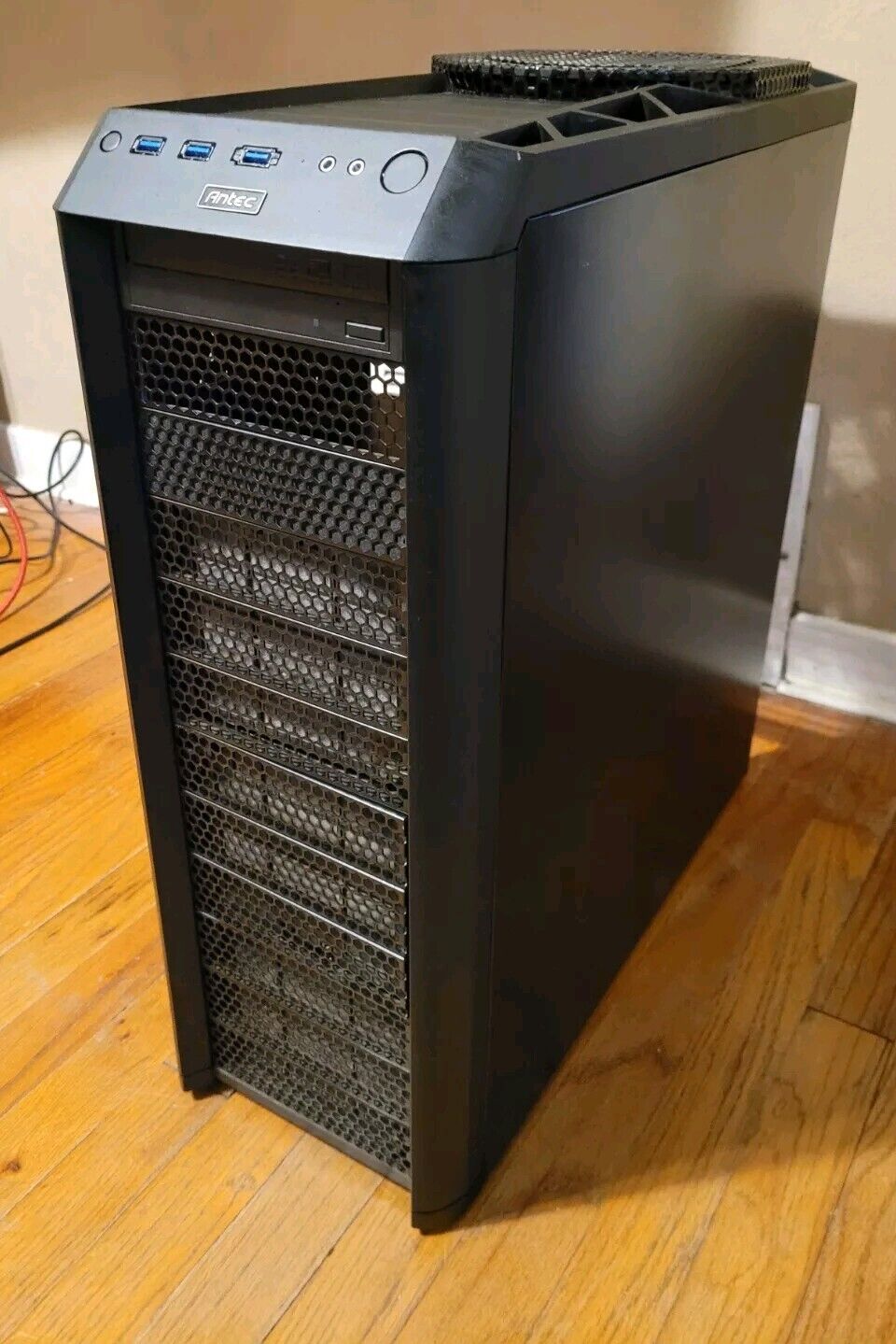 Antec 902 / 900 Nine Hundred Two ATX Mid Tower Computer Gaming Case 