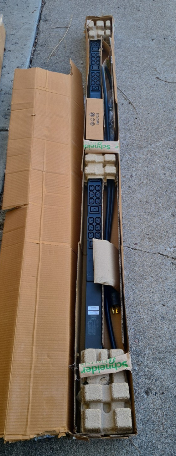 APC AP8841 NetShelter Metered Rack PDU 5.0kW | 200V/208V | 30A | C13 C19 outlet