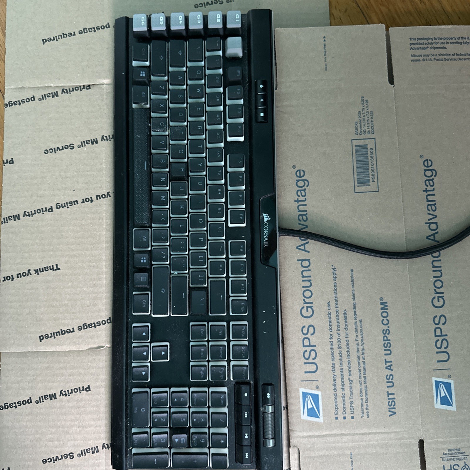 corsair keyboard k95 RGB Platinum XT mechanical gaming keyboard