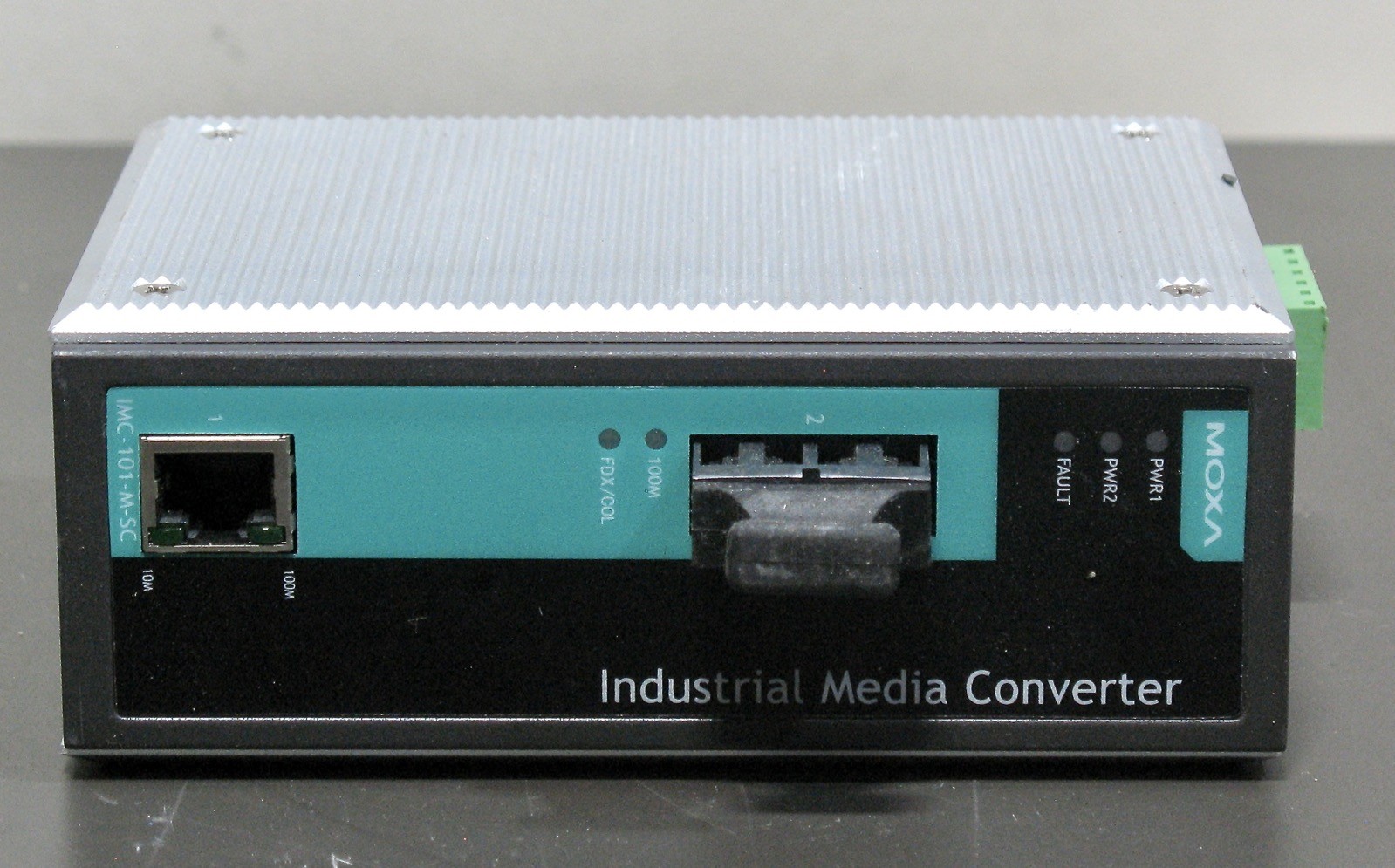 MOXA Industrial Media Converter - IMC-101-M-SC