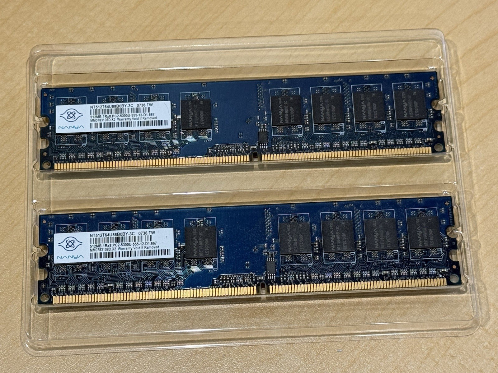 2 x Nanya 512MB 1Rx8 PC2-5300U DDR2 Memory Module (NT512T64U88B0BY-3C) TESTED