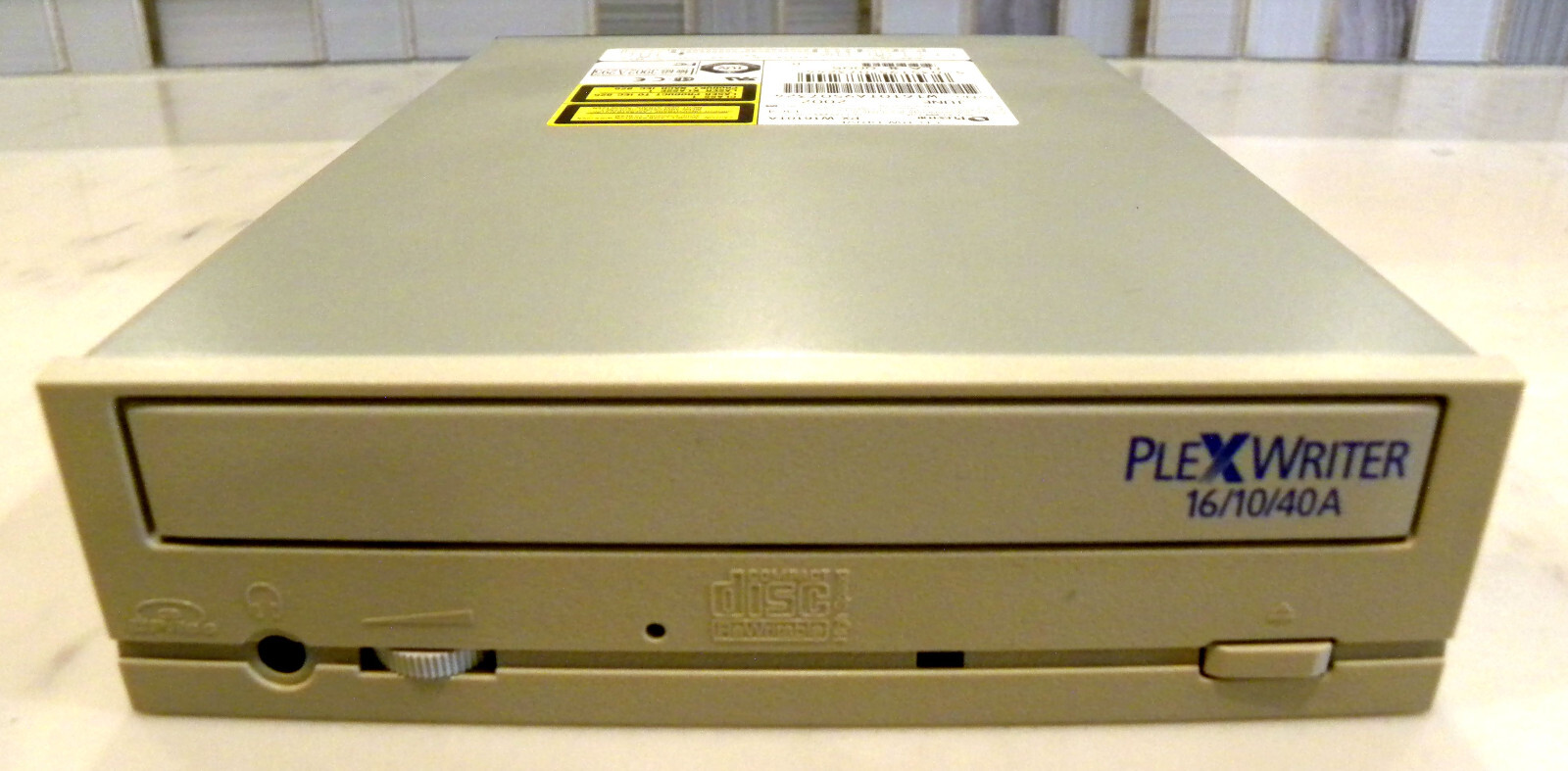 PLEXTOR PlexWriter 16/10/40A PX-W1610TA CD-R/W/Rom IDE Internal Optical Drive
