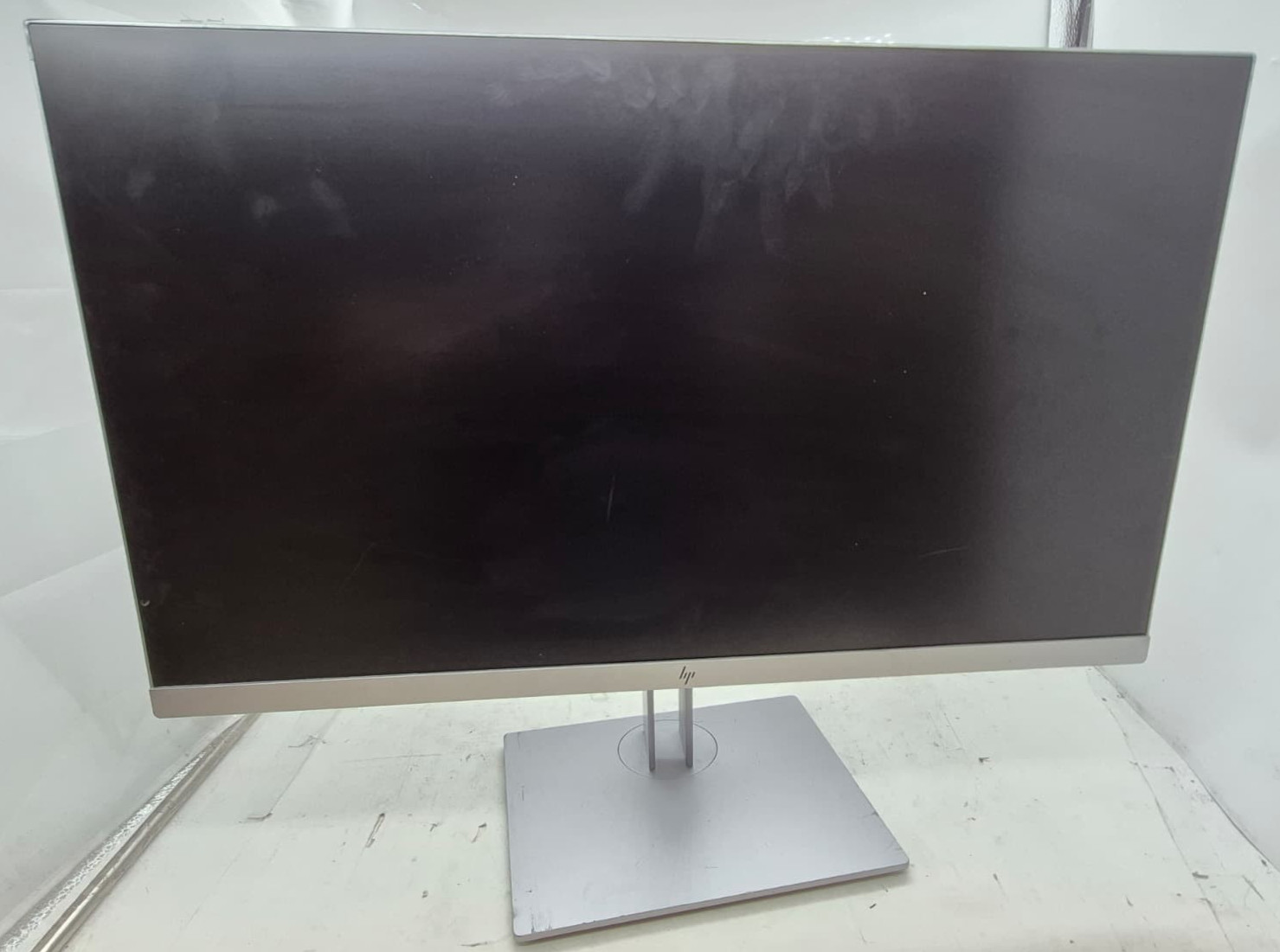 HP EliteDisplay E273 27" Micro Edge LED Backlit 60Hz Monitor - Read Description
