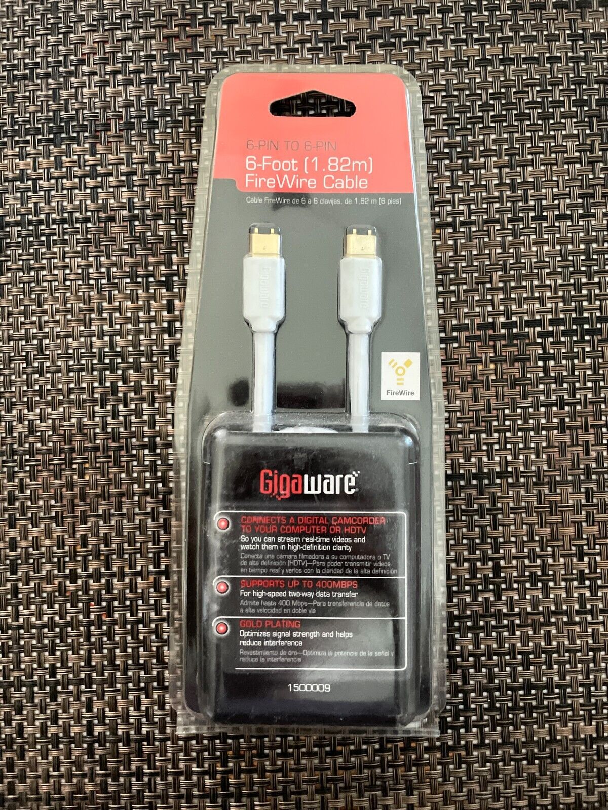 RadioShack Gigaware 6-Foot (1.82m) 6-Pin to 6-Pin FireWire Cable