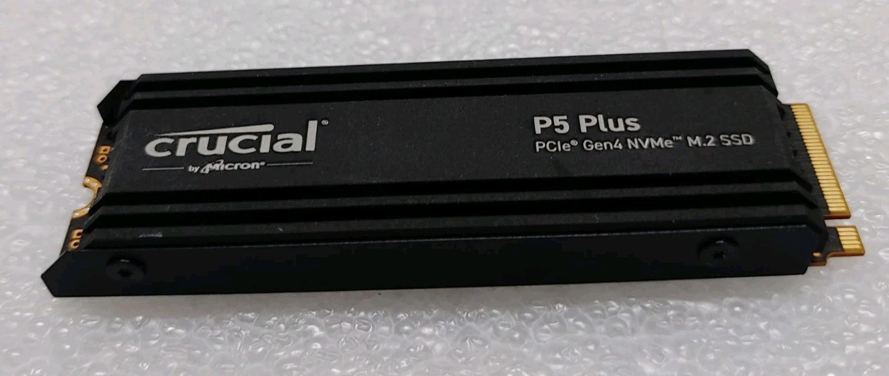 Crucial P5 Plus 1TB NVMe M2 2280 SSD with HeatSink PCIe Gen4 for PC or Console