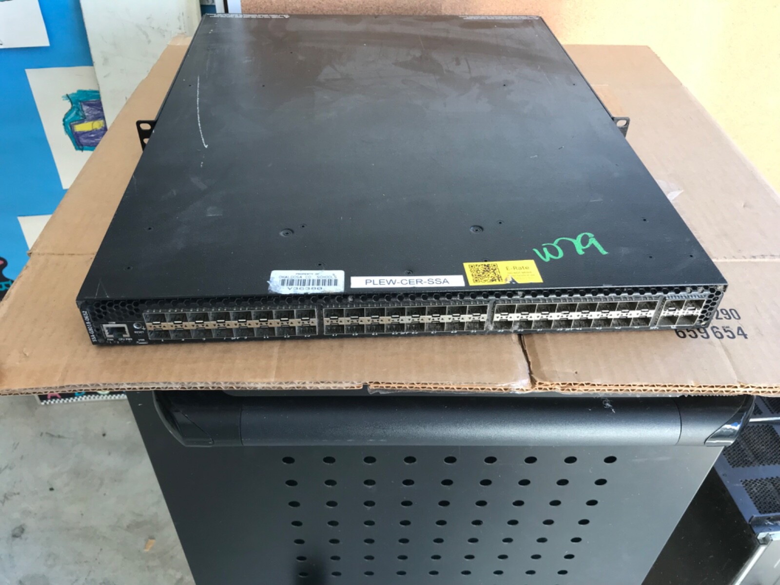 Enterasys/Extreme Networks SSA-G8018-0652 48-Ports Ethernet SFP Layer 3 Switch