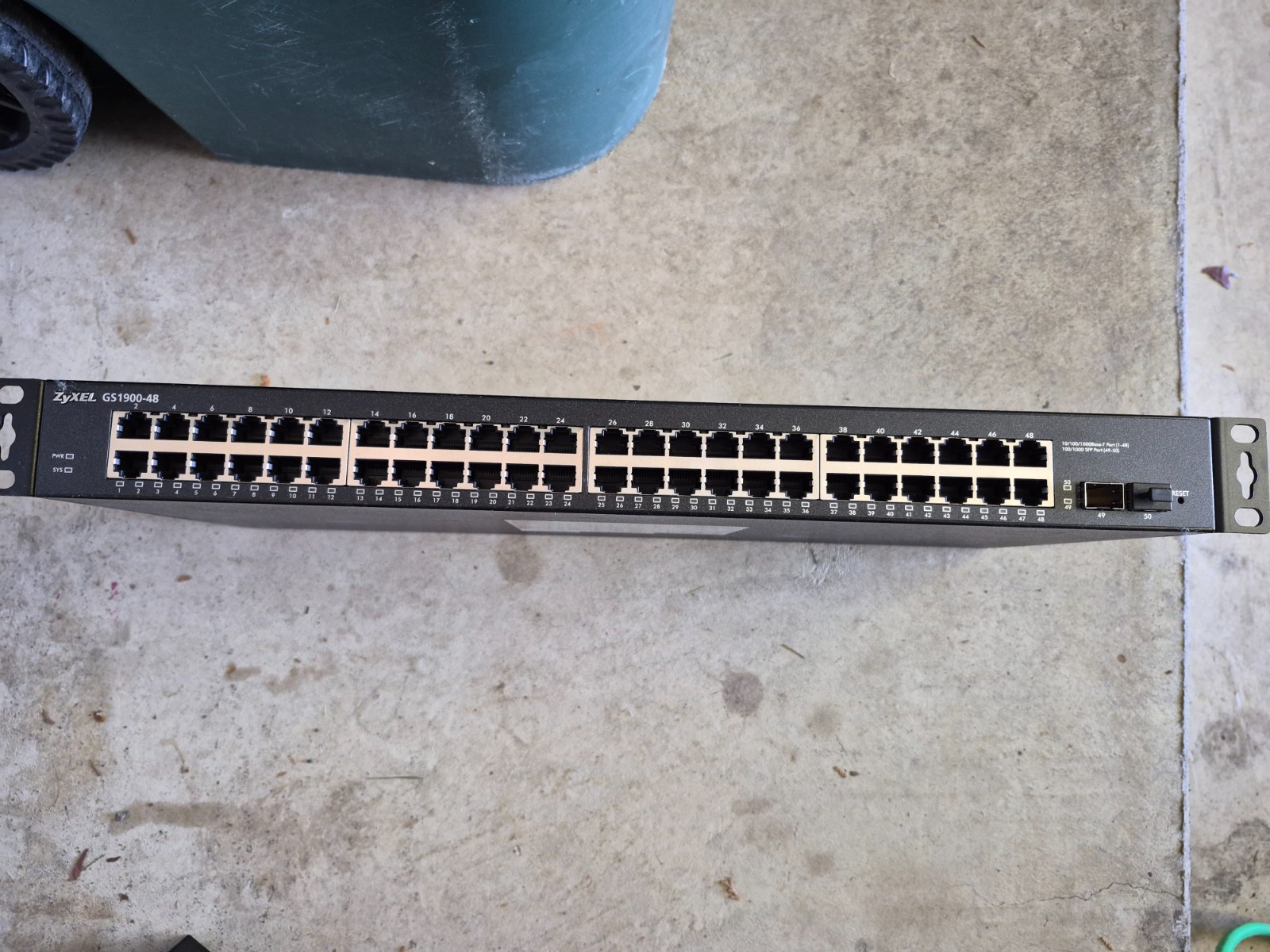 ZyXEL GS1900-48 Ethernet Switch *NOT PoE* 48-port Rack-Mount w/2SFP Ports Tested