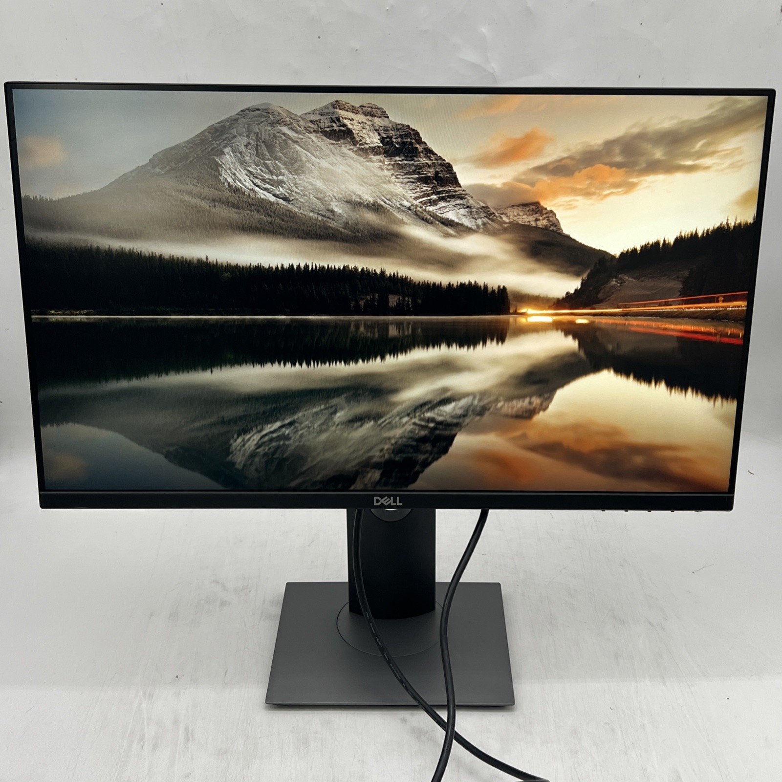 Dell P2421D 24" IPS LED QHD 1440p Monitor