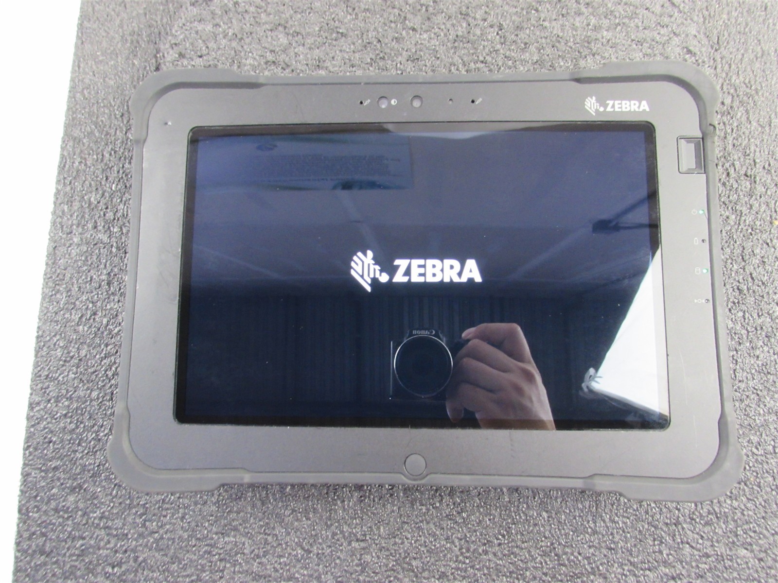 ZEBRA XPLORE XSLATE L10 TOUCH 10.1" CORE I5-8250U 128GB SSD 8GB RAM NO O.S
