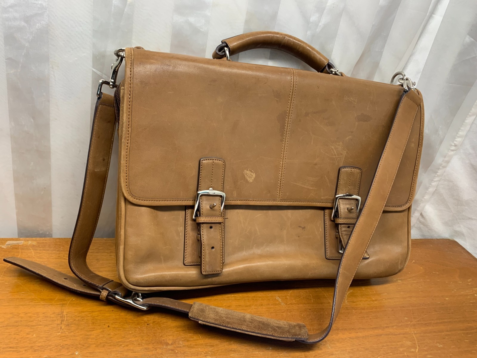 Coach Executive Thompson Tan Leather Laptop Shoulder Messenger Bag Briefcase