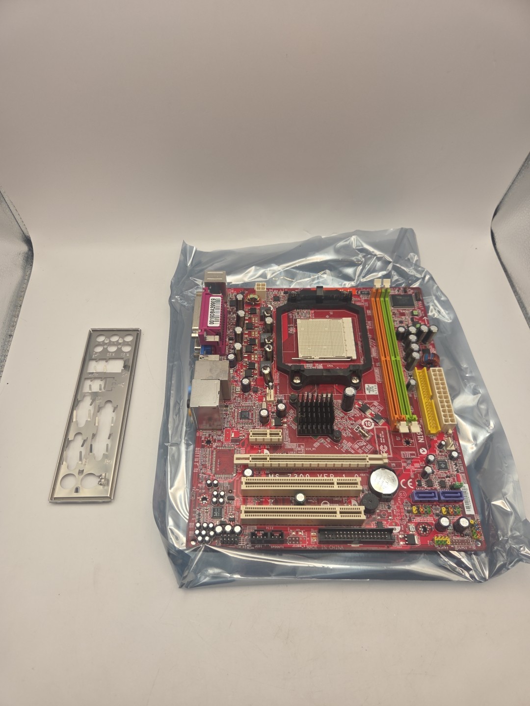 MSI MS-7309 VER: 1.0 K9N6SGM-V,Socket AM2 AMD Athlon 64 Untested As Is No Return