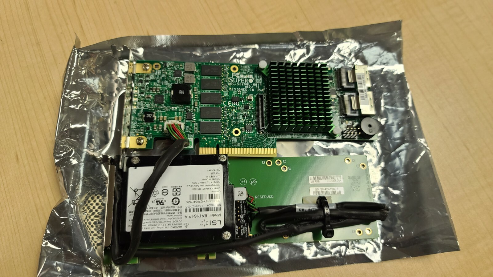 SuperMicro AOC-S2208L-H8iR PCIe 6Gb/s SAS/SATA RAID Card w/ Battery & Cable card