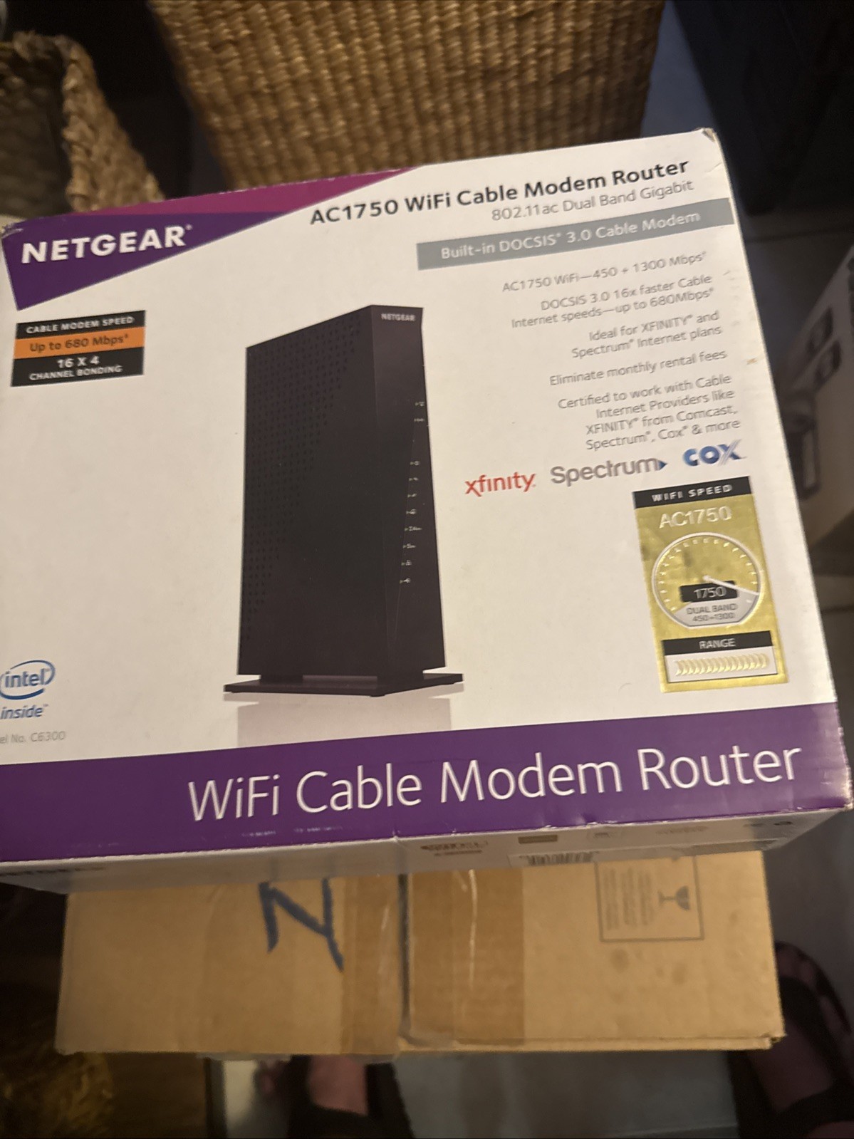 NETGEAR AC1750 WiFi Cable Modem Router Dual Band Gigabit C6300-100NAS