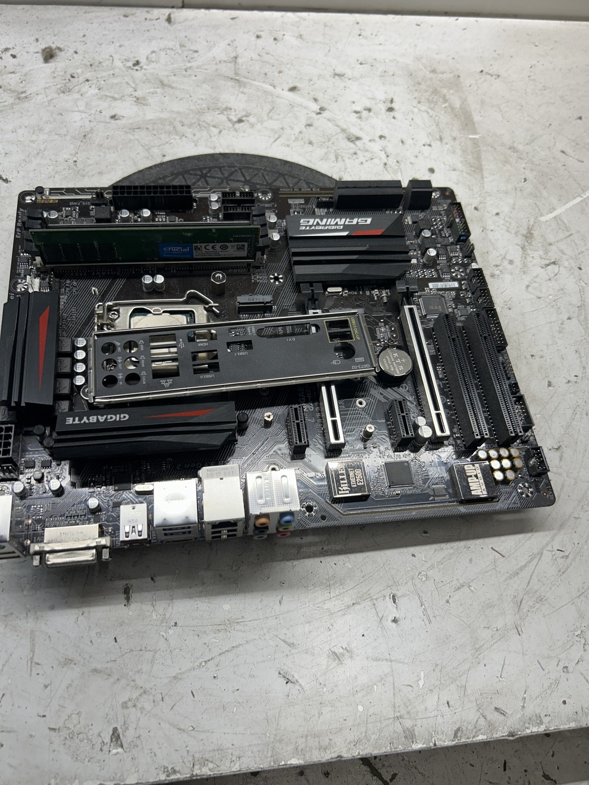 GIGABYTE GA-H270-Gaming 3 Intel Core i5-6400 2.70GHz 4GB NO HDD