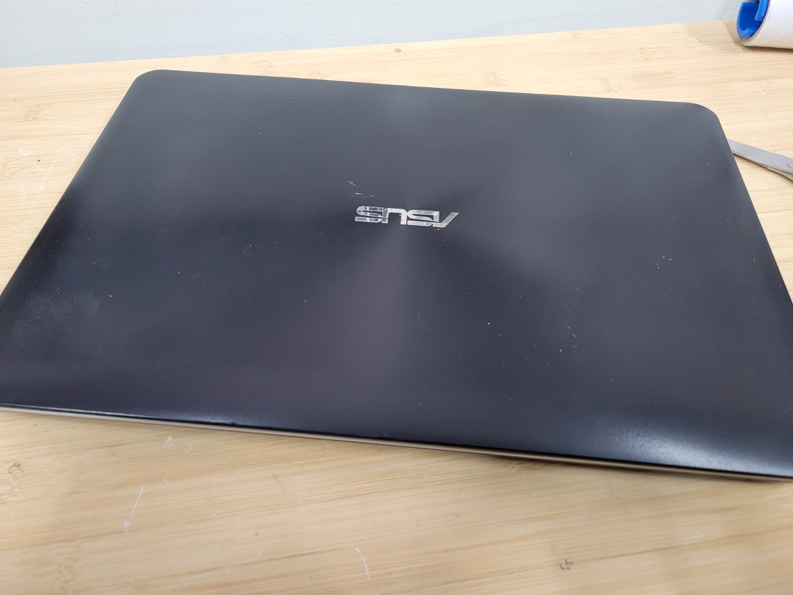 ASUS X555L LAPTOP  INTEL I3 5020U - 4GB RAM - READ DESC - BB