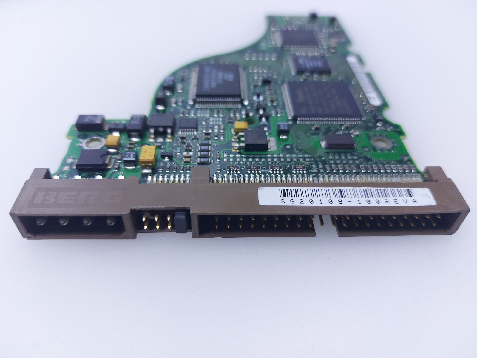 Seagate ST320423A 3.02 U10 20423 WORKING IDE PCB CONTROLLER DONOR BOARD TESTED