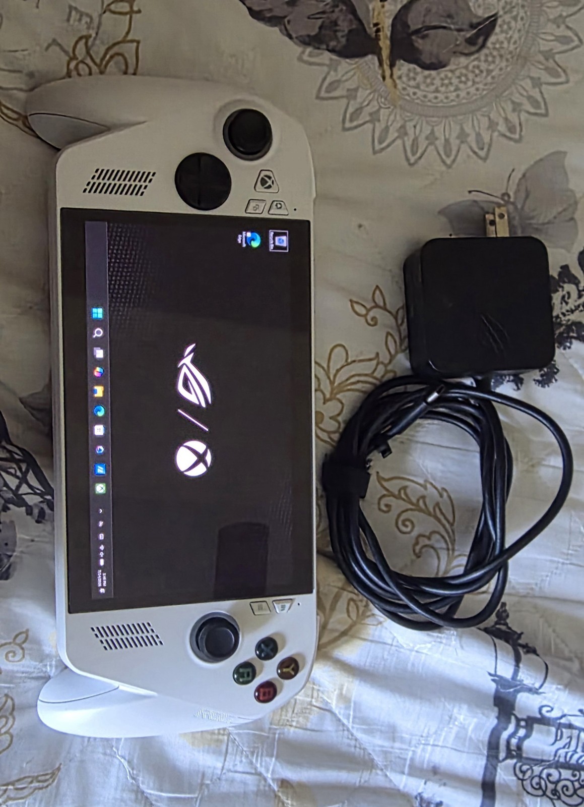 Asus ROG XBOX Ally 7" AMD Ryzen Z2 A 16GB RAM 512GB White