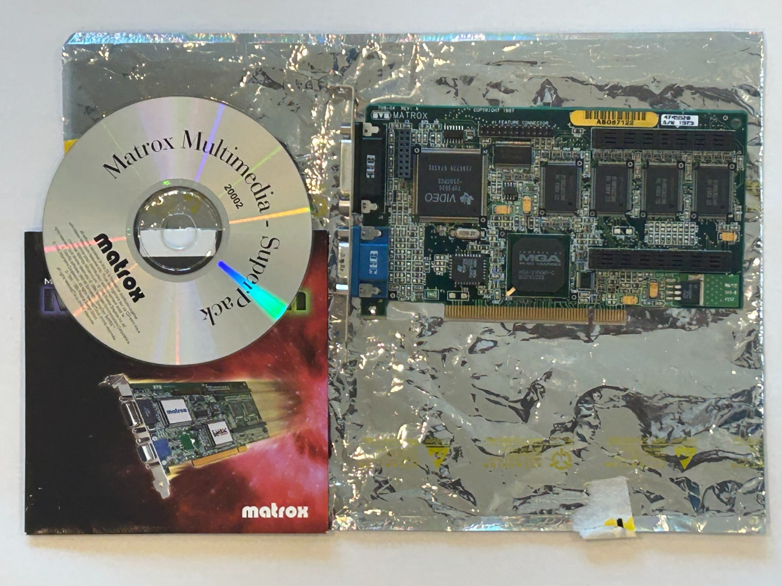 Matrox Millennium II 708-01 PCI Graphics Video Card 4MB WRAM MGA-2164W VGA