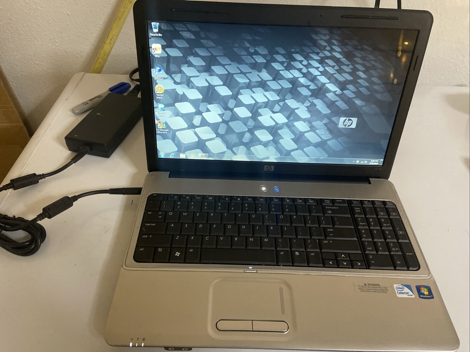 HP G60-235dx Notebook PC Intel Celeron One-Core 2.20GHZ 320 GB HDD.