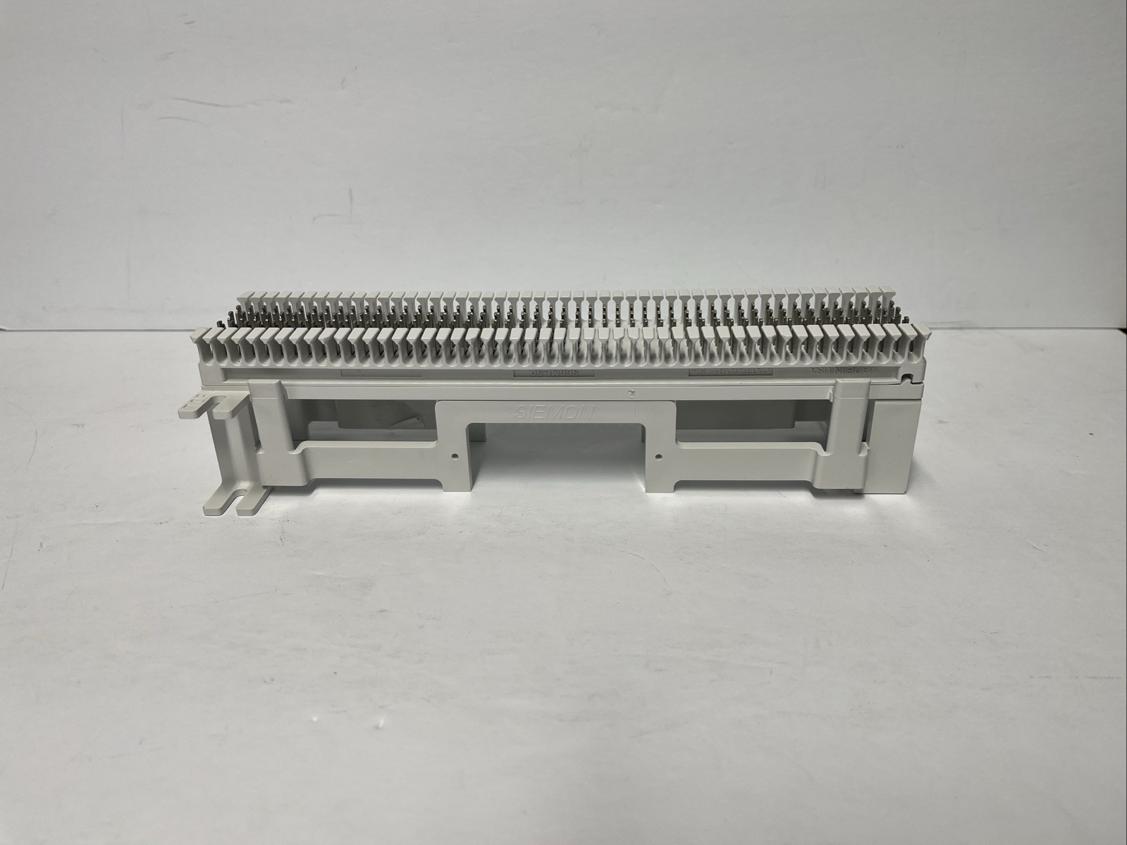 SIEMON 66 Punch Down 50 Pair Wiring Terminal Block S66M1-50 W/ Base Plate