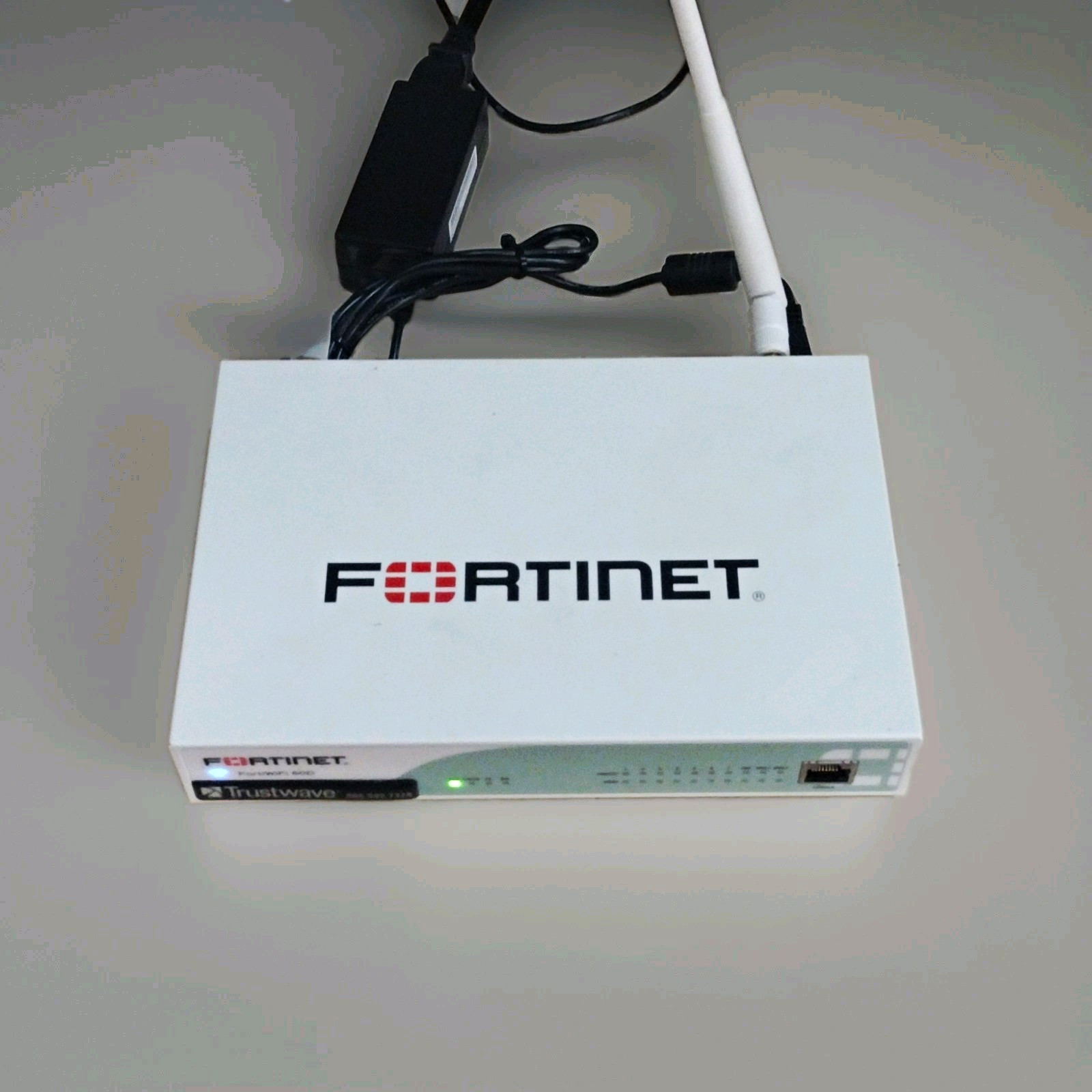 Fortinet FortiWiFi-60D FWF-60D Wireless Firewall VPN Hardware Appliance