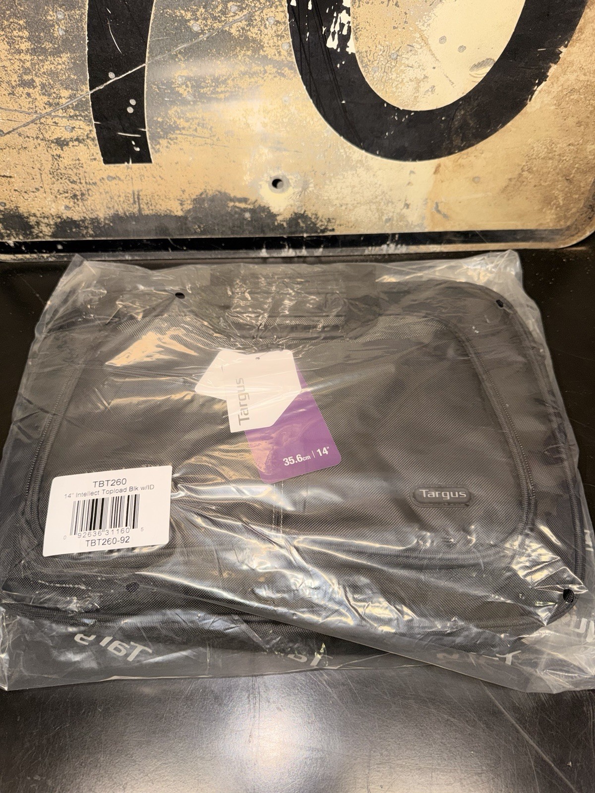 Brand new Targus Intellect 14-inch Laptop Topload Case in black