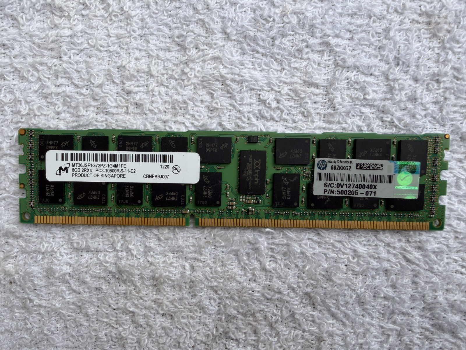 Micron 8GB 2RX4 PC3-10600R -9-11-E2 Server RAM MT36JSF1G72PZ-1G4M1FE
