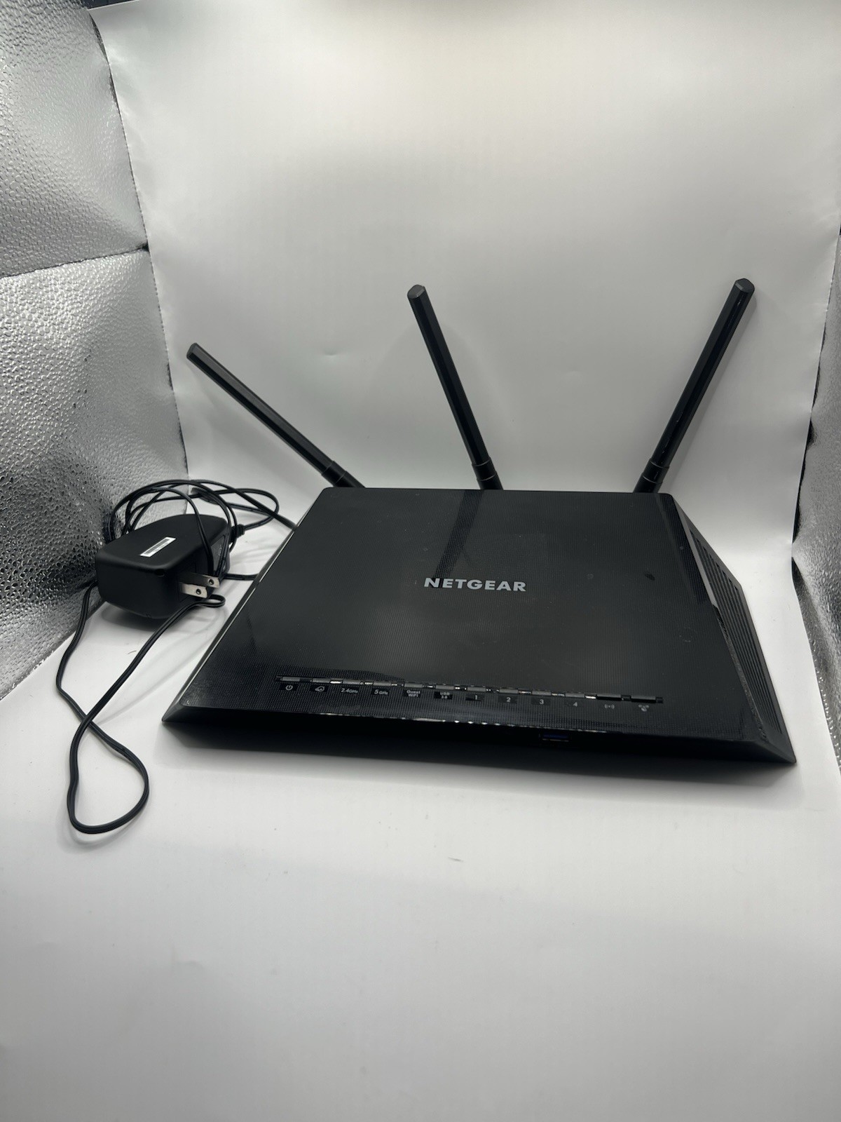 NETGEAR Nighthawk AC1750 Smart WiFi Router Model R6700v3 Dual Band With Power 
