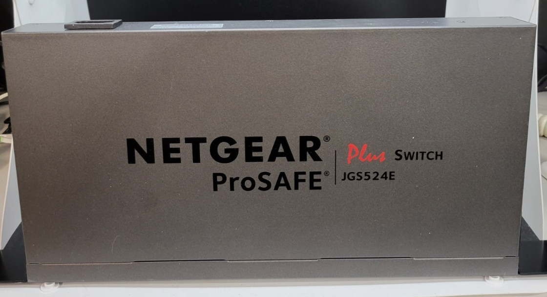 Netgear JGS524E ProSafe Plus 24-Port Gigabit Switch