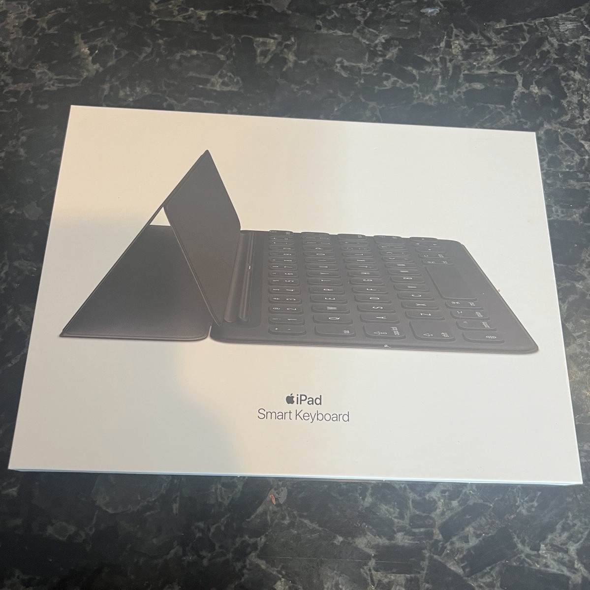 Apple iPad Smart Keyboard Folio Case Black MX3L2LL/A