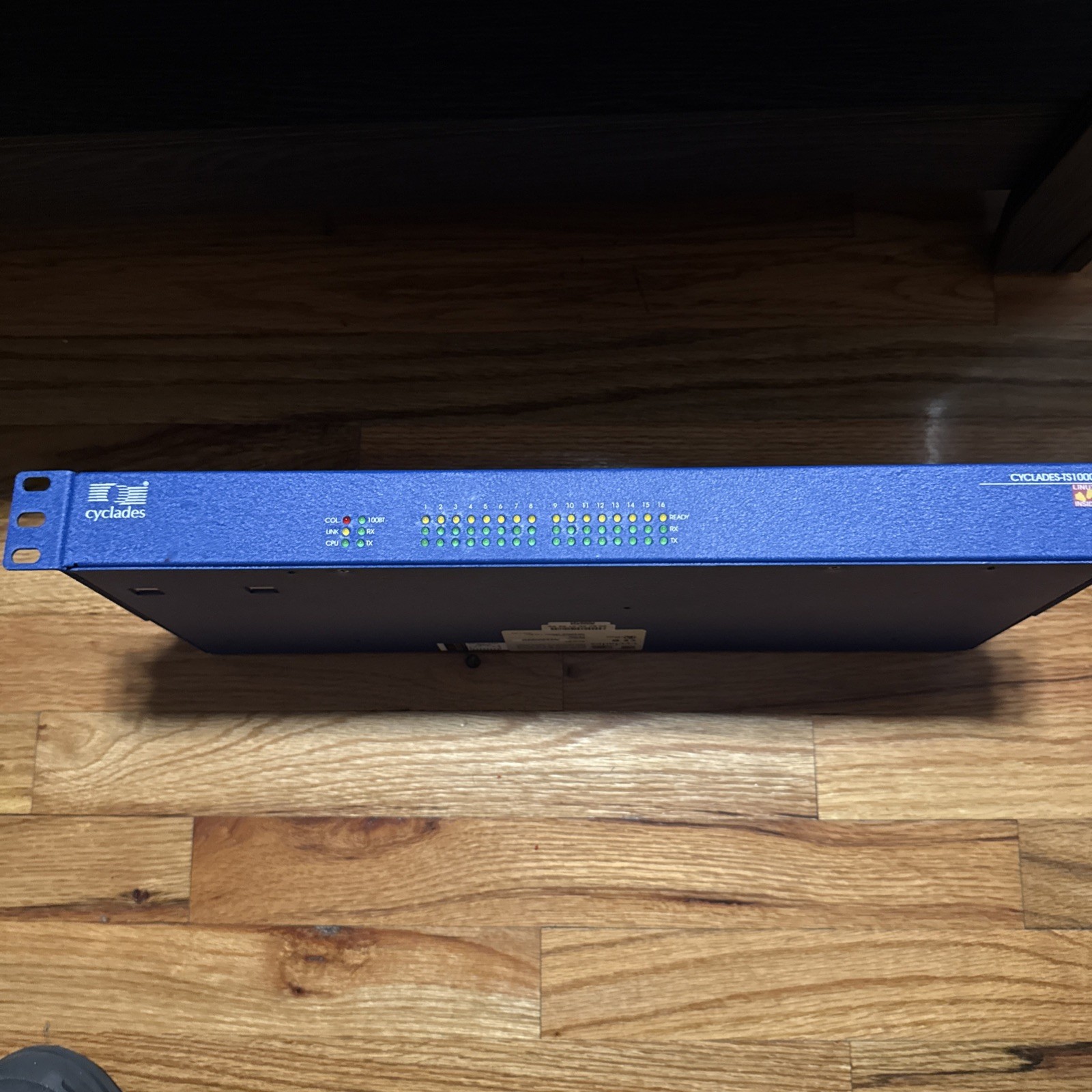 Cyclades TS1000 TS Series 16-Port Console Terminal Server