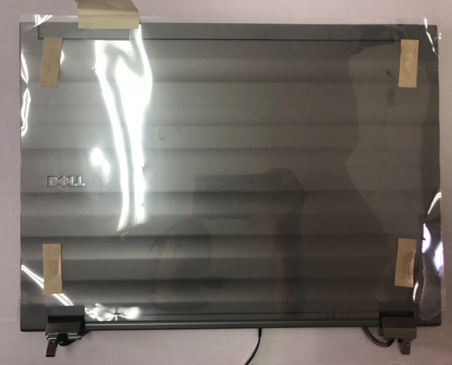 Genuine Dell Precision M4400 LCD Back Cover W/ Hinges P/N- Y495C M414D
