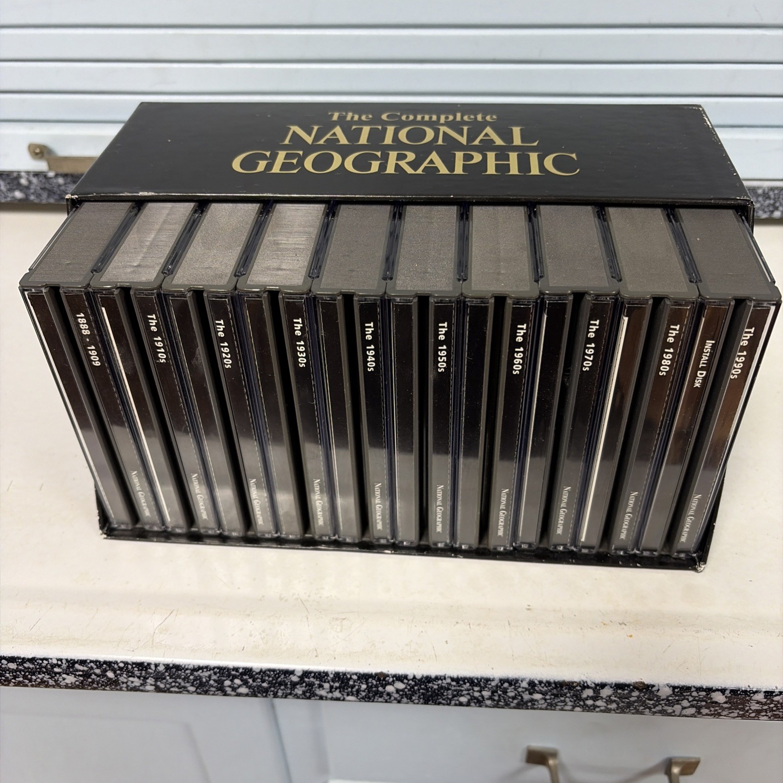 The Complete National Geographic Magazine 30 CDRom Set 111 Years 1888-1998 Rare
