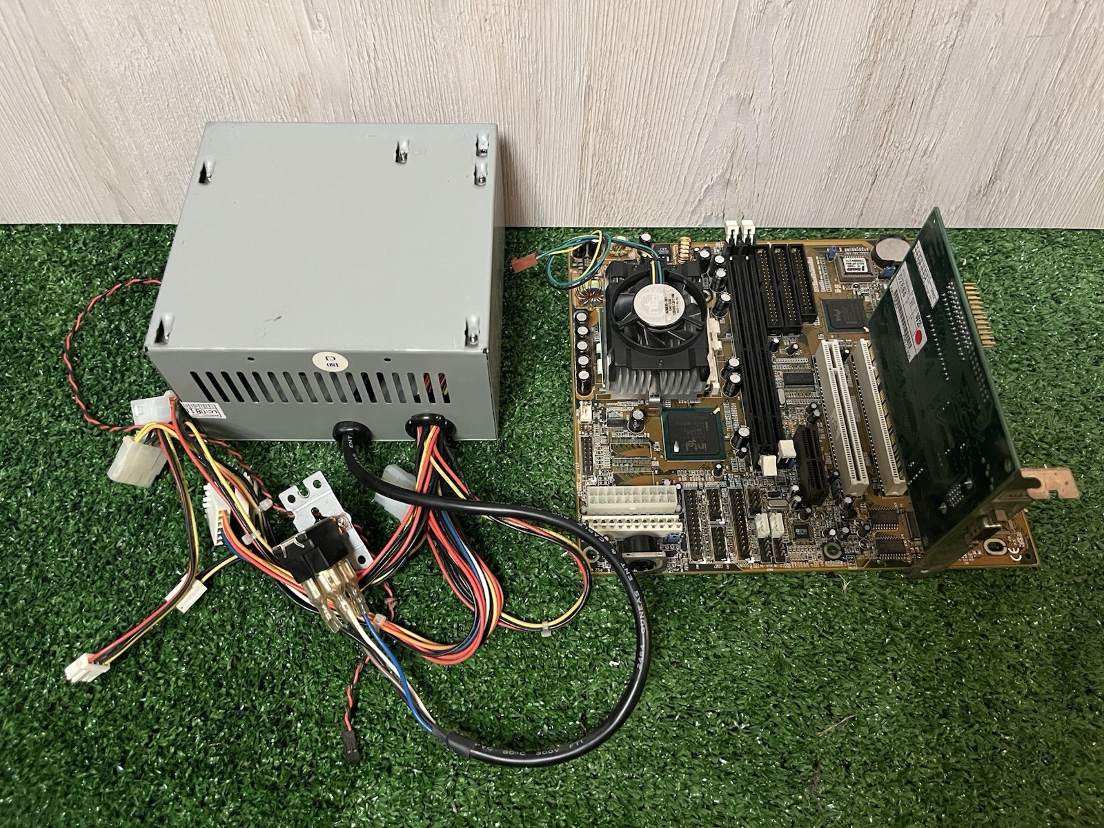 PCPartner BSBS3-T871B Socket 370 Celeron 600 Vintage PC AT