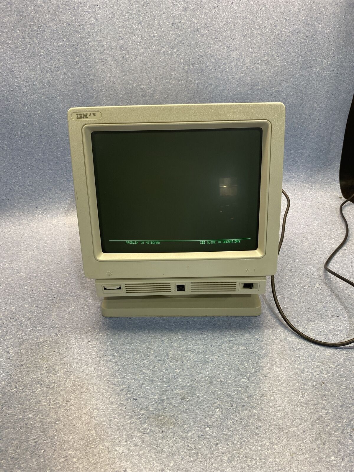Vintage IBM 3151 TESTED POWERS ON Green Display Terminal CRT Monitor