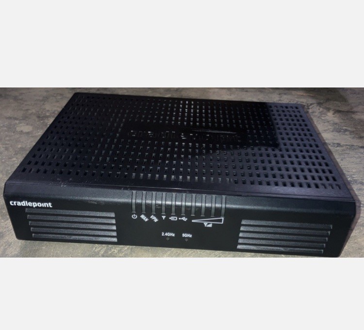 Cradlepoint AER1600 4G VZ Only LTE Dual SIM Router 5 port (NO PSU/ANTENNAS)