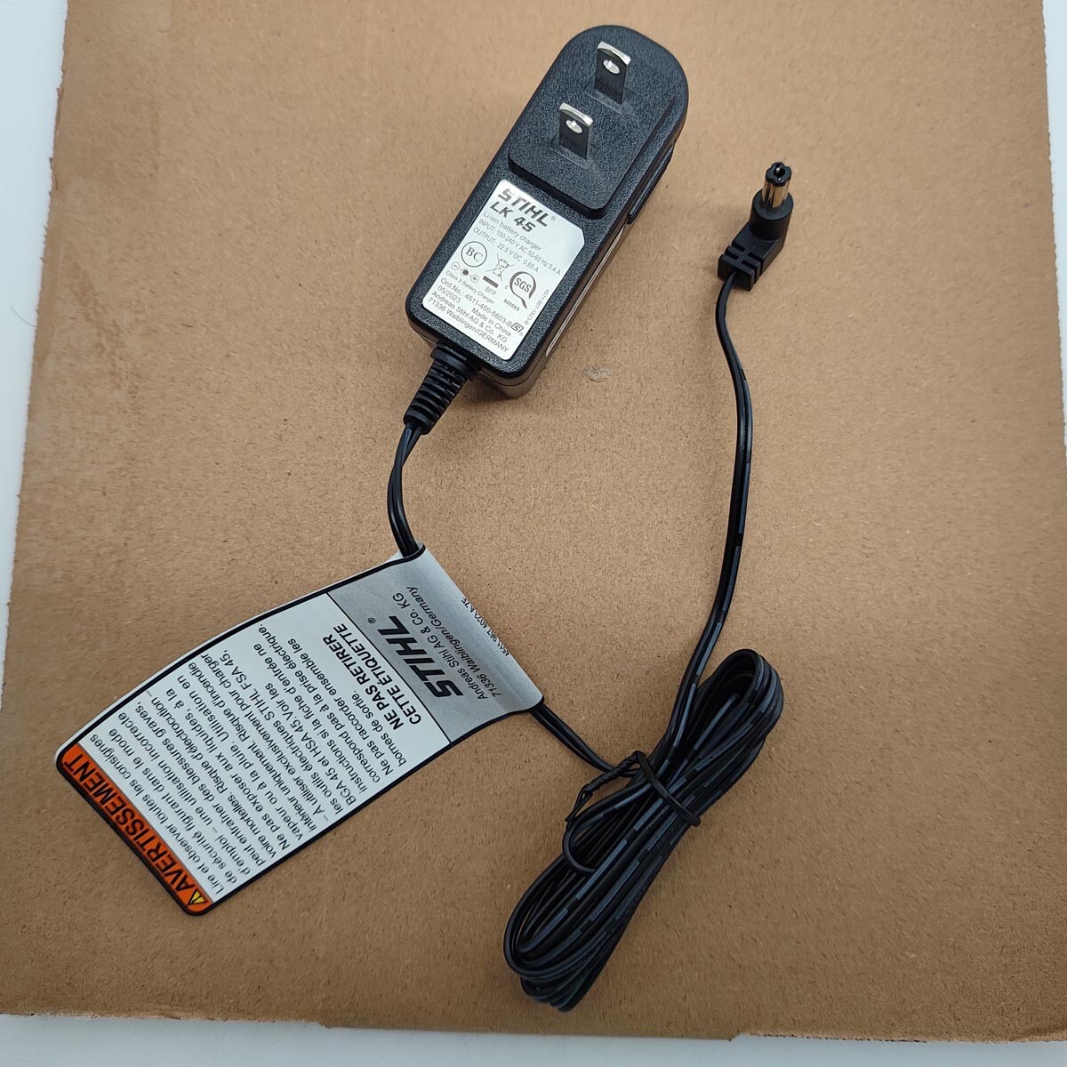 Genuine STIHL Wall Charger AC Adapter LK45 FSA45 BGA45 HSA45 4511-400-560x
