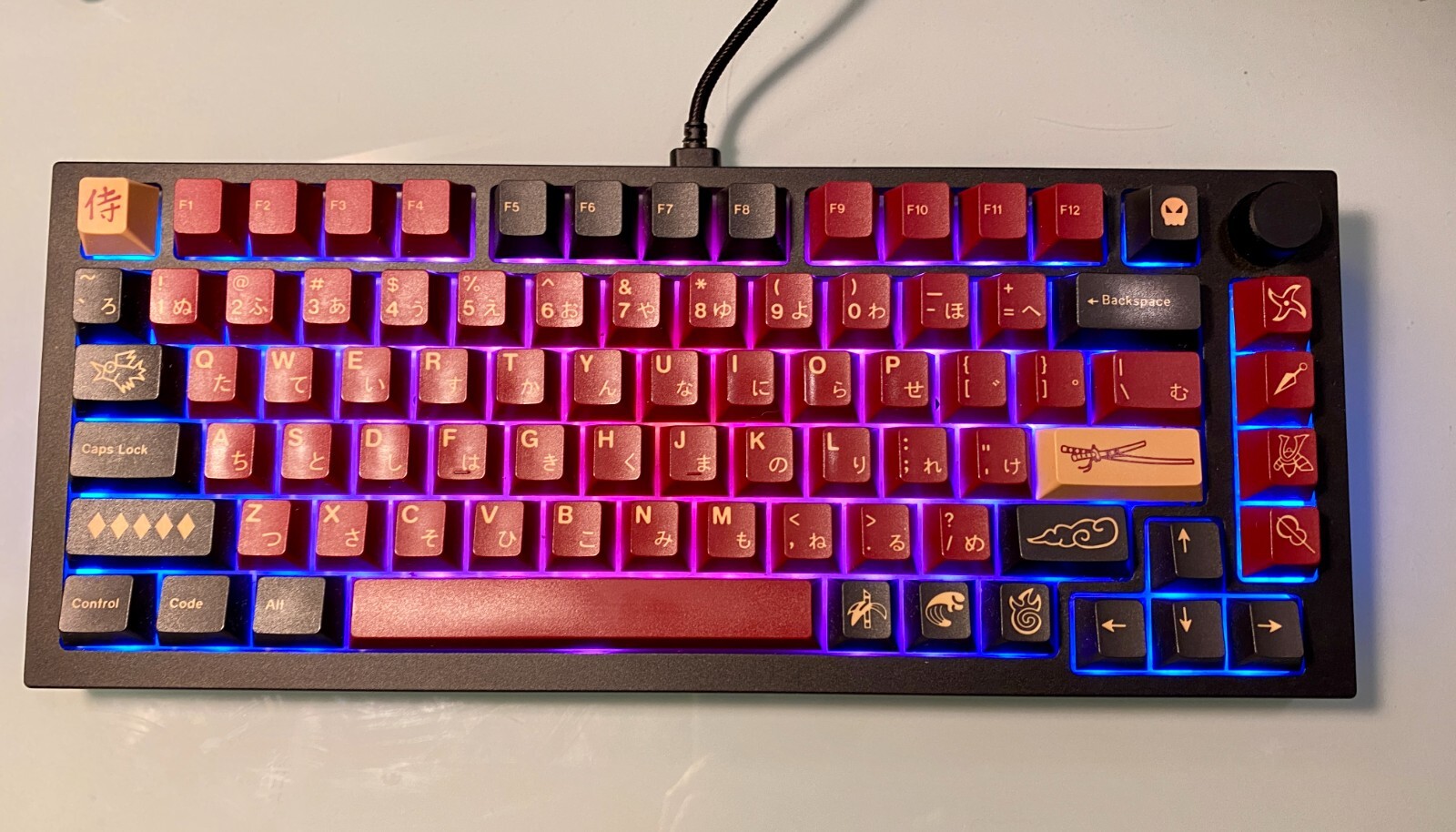 Custom Modded GMMK Pro Gaming Keyboard (Specs in product description)