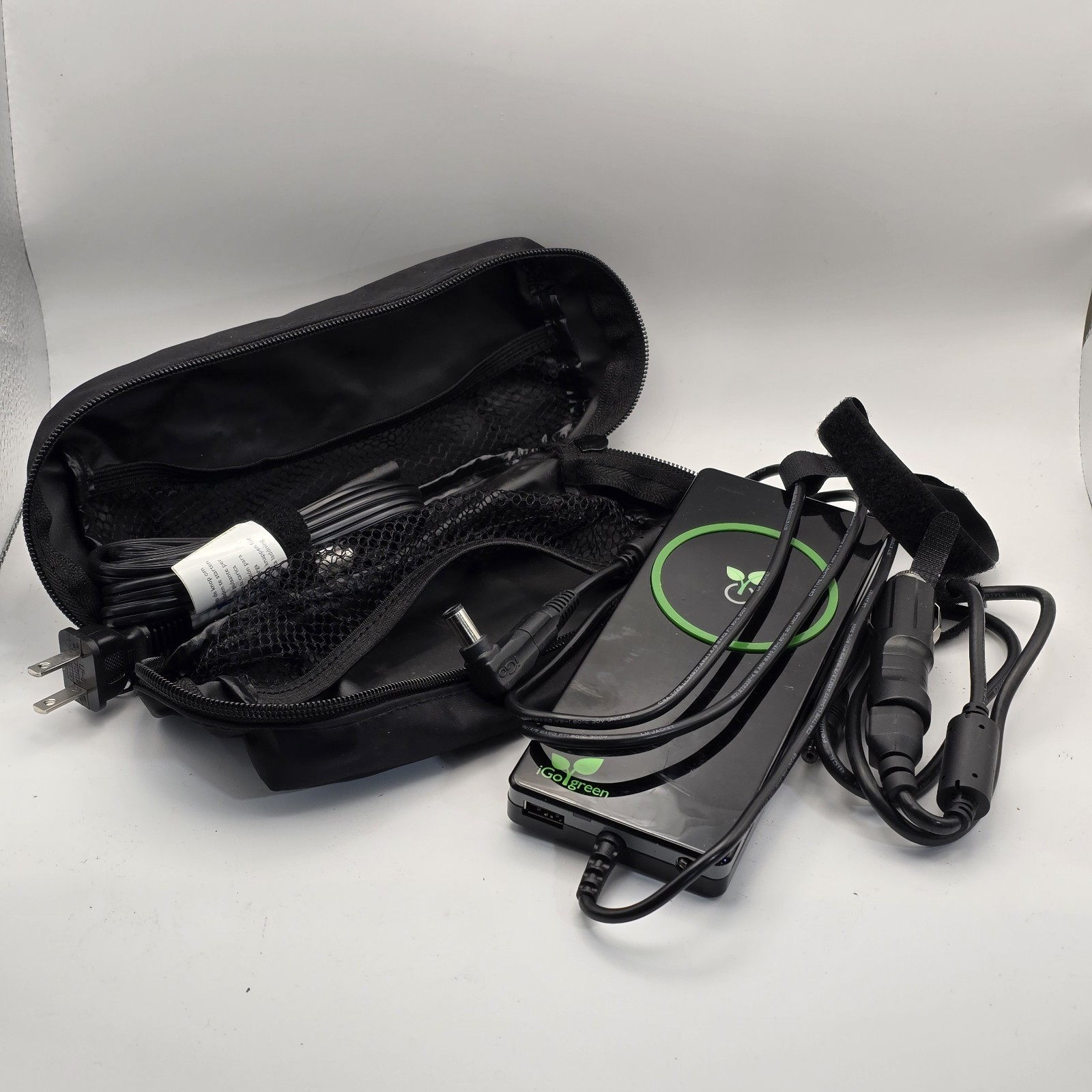 iGO GREEN AC POWER ADAPTER 100-240V Model Charger