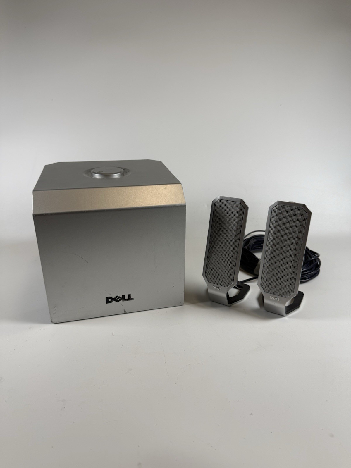Dell A525 2.1 Multimedia Computer Speaker System Subwoofer & 2 Speakers