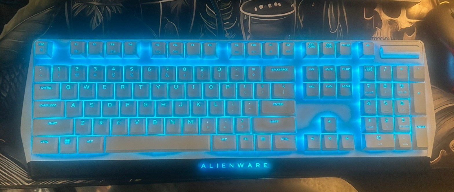 Alienware AW510K Mechanical Wired USB Gaming Keyboard White/Black English QWERTY