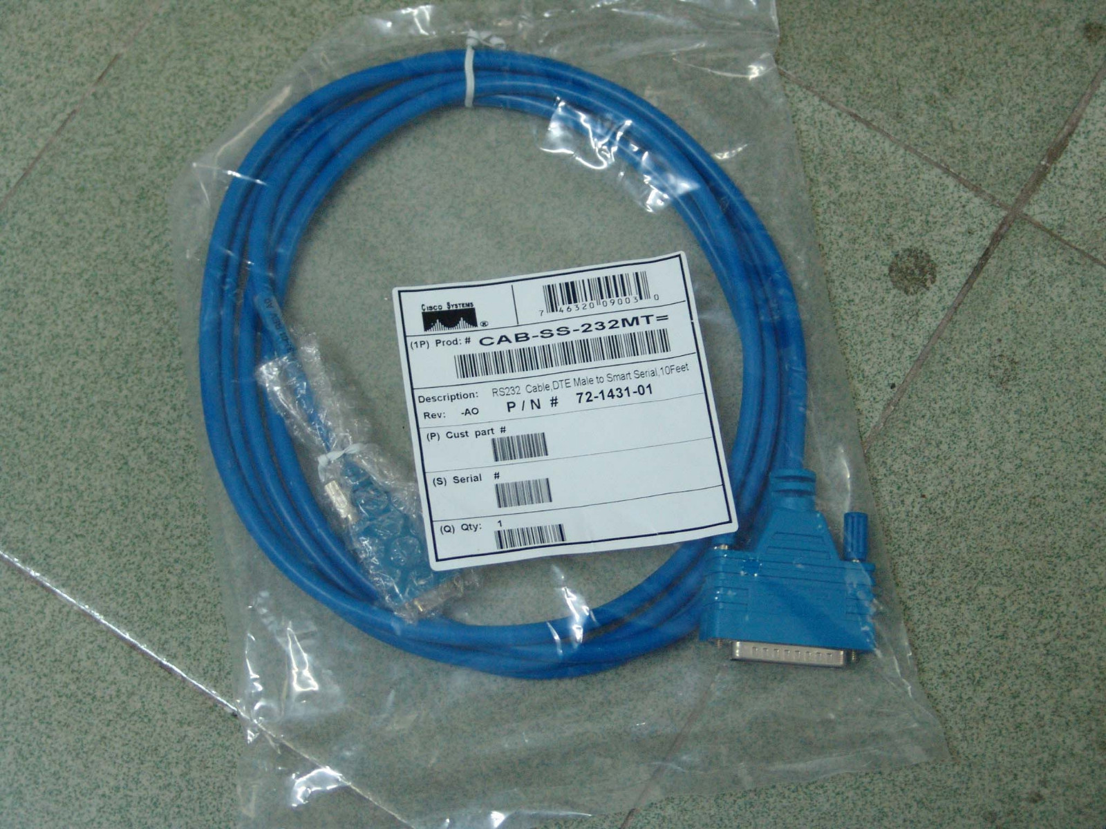 LOT OF 5 New Genuine CISCO CAB-SS-232MT RS-232 Cable